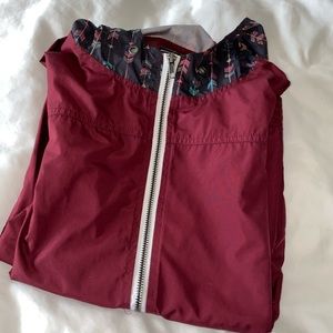 zumiez windbreaker!! size M - dark red with cute arrow pattern!